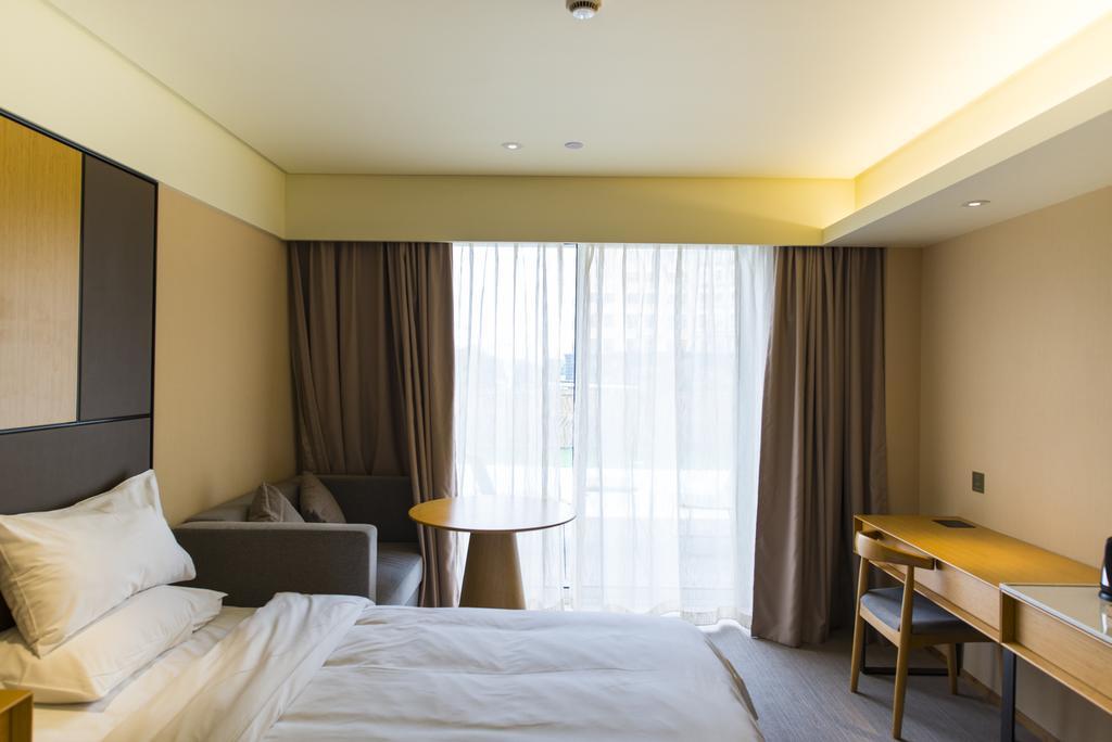 Ji Hotel Shanghai Hongqiao Wuzhong Road Екстер'єр фото